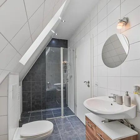 Grosszuegige Monteurwohnungen In Mit Smart Tv, Wifi, Parkplatz 公寓