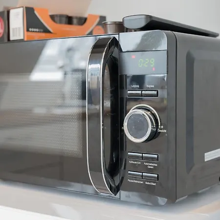 Grosszuegige Monteurwohnungen In Mit Smart Tv, Wifi, Parkplatz * 内卡河畔文德林根