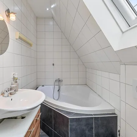 Grosszuegige Monteurwohnungen In Mit Smart Tv, Wifi, Parkplatz 公寓 *