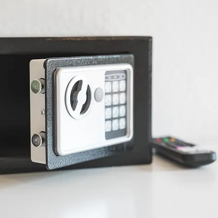 Grosszuegige Monteurwohnungen In Mit Smart Tv, Wifi, Parkplatz 内卡河畔文德林根