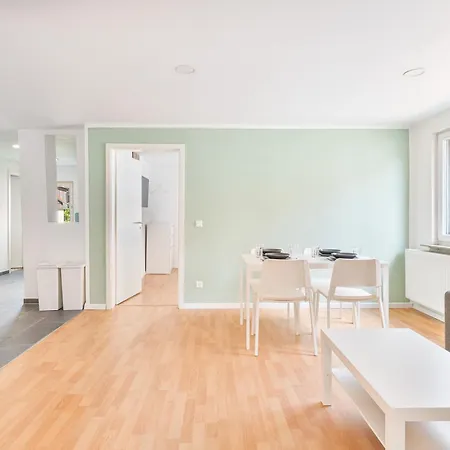 Grosszuegige Monteurwohnungen In Mit Smart Tv, Wifi, Parkplatz *