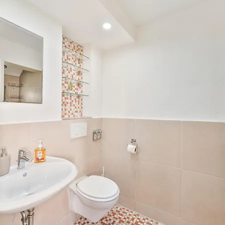 Home2stay In Mit Smart Tv, Wifi, Parkplatz Wendlingen am Neckar