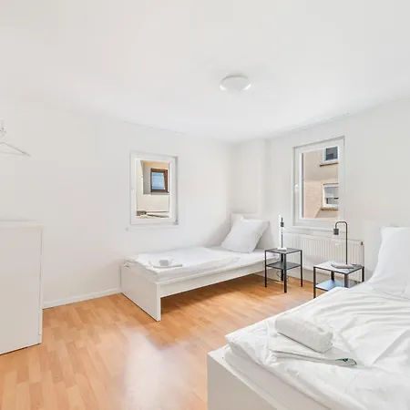 Grosszuegige Monteurwohnungen In Mit Smart Tv, Wifi, Parkplatz